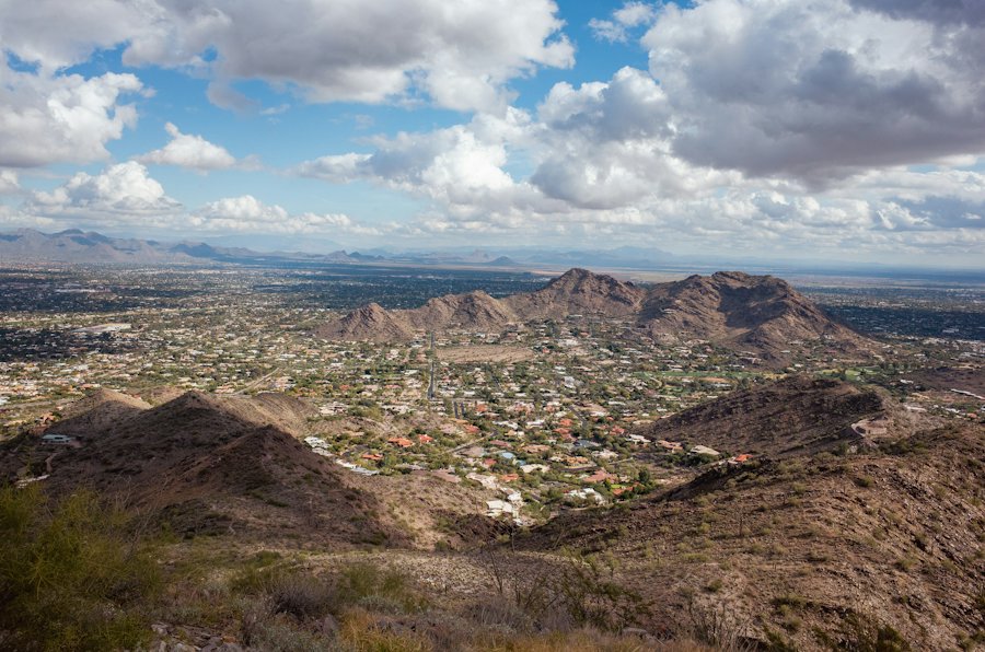 Desert mountains and homes in the Scottsdale area